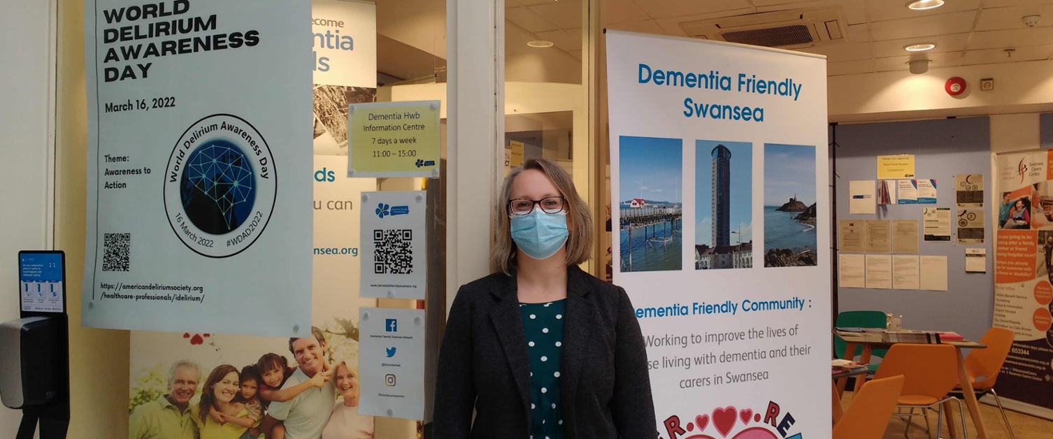 Dr Zena Marney outside the Dementia Hwb