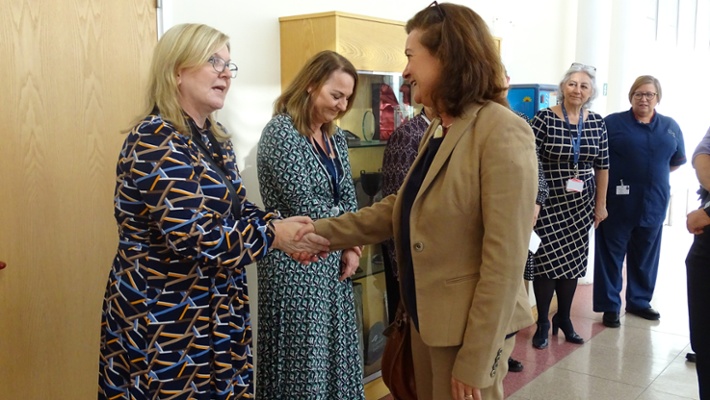 Our Deputy Director of Nursing, Hazel Powell greets the Minister.