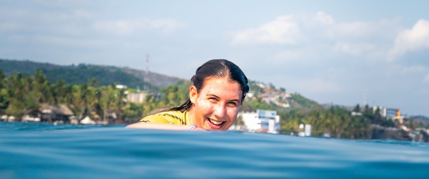 Swansea Bay UHB physiotherapist Ayesha Garvey in the world surfing championships in El Salvador