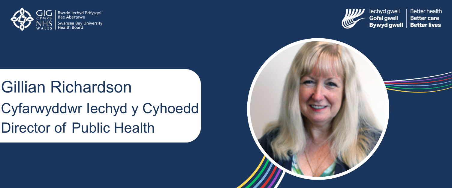 Delwedd o Gyfarwyddwr Iechyd y Cyhoedd, Gillian Richardson, ochr yn ochr â