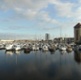Delwedd o Marina Abertawe ar ddiwrnod braf.