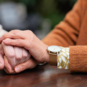 Hands_clasped.png