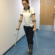 Example of how to walk bearing weight on the injured leg