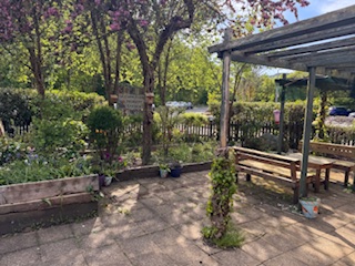 Nature Garden Project at Ysbyty George Thomas
