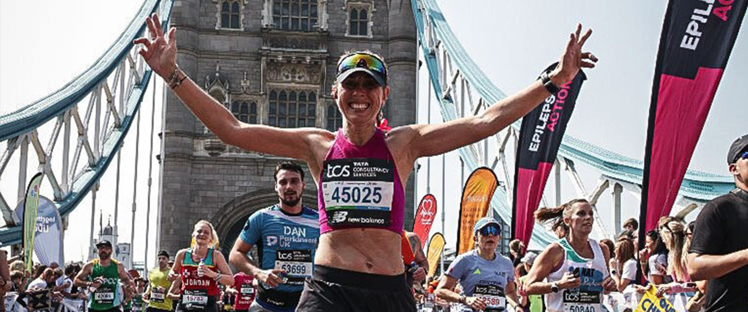 Cerian Hawkey running the London Marathon