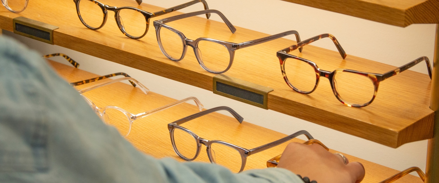 glasses display