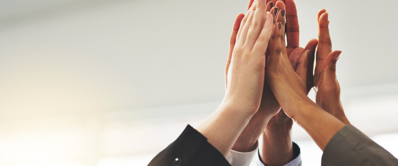 Mae CTMUHB yn Dathlu Diwrnod Cenedlaethol Interniaethau â Chymorth a Llwyddiant Interniaid Project SEARCH