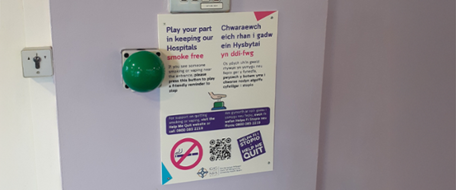 Cefnogwch ein safleoedd di-fwg - un botwm ar y tro