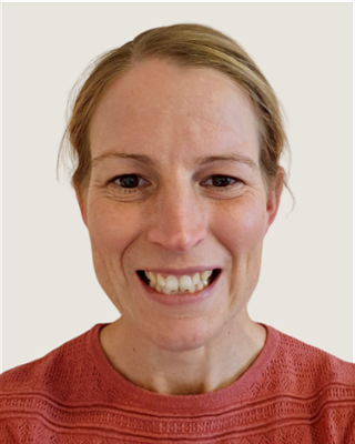 Katherine Ironside (Ffisiotherapydd)