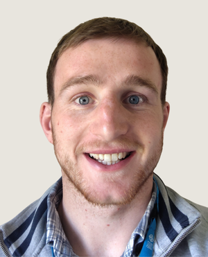 Alec Barradell (Cynorthwyydd Seicolegydd)