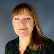 Llun o Claire Madsen